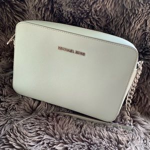 Michael kors jet set large celadon crossbody purse